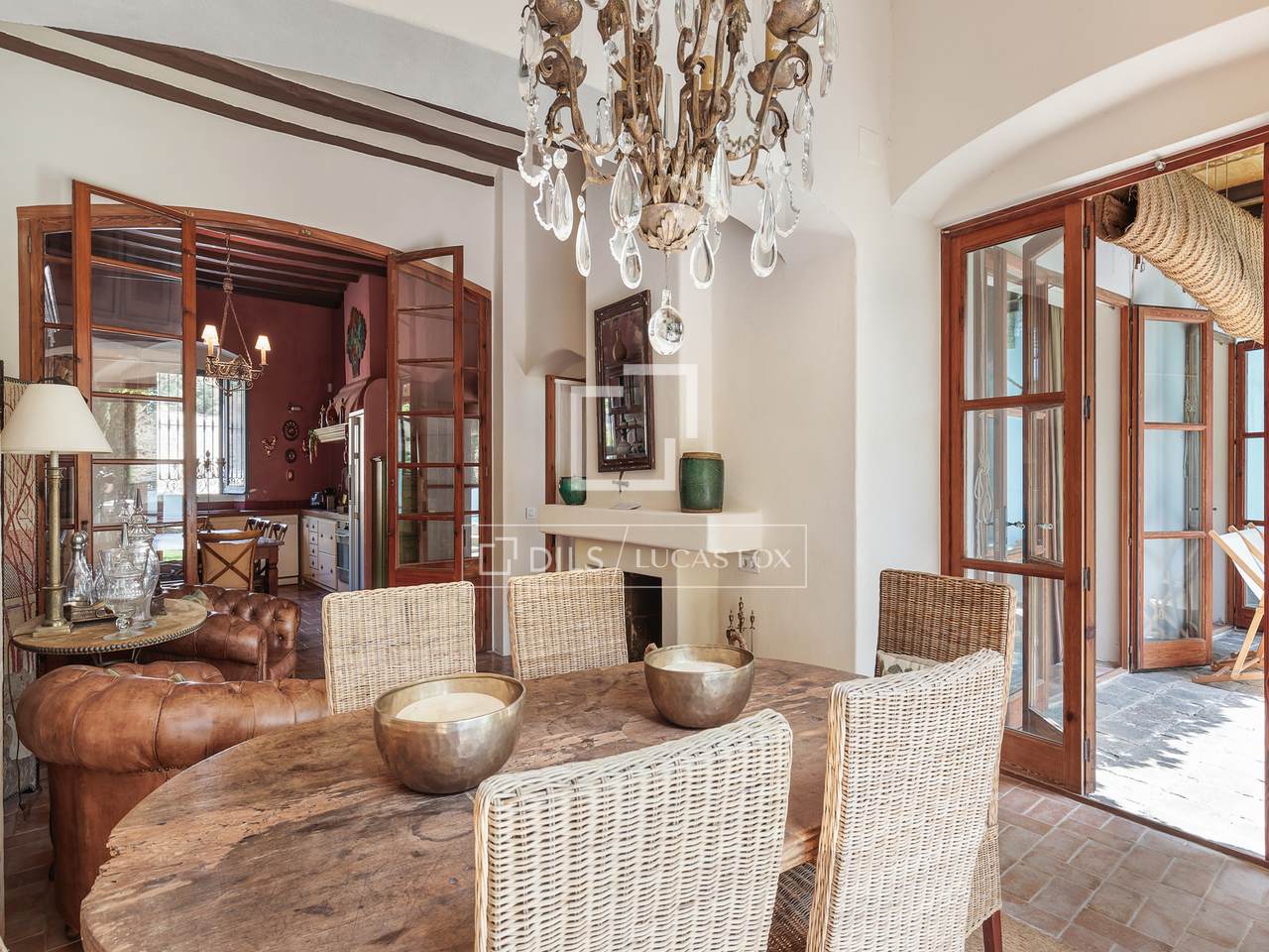 Renovated townhouse for sale close to the Costa Brava