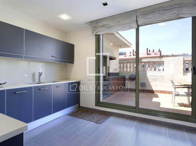 Penthouse apartment to buy in Eixample, Barcelona city