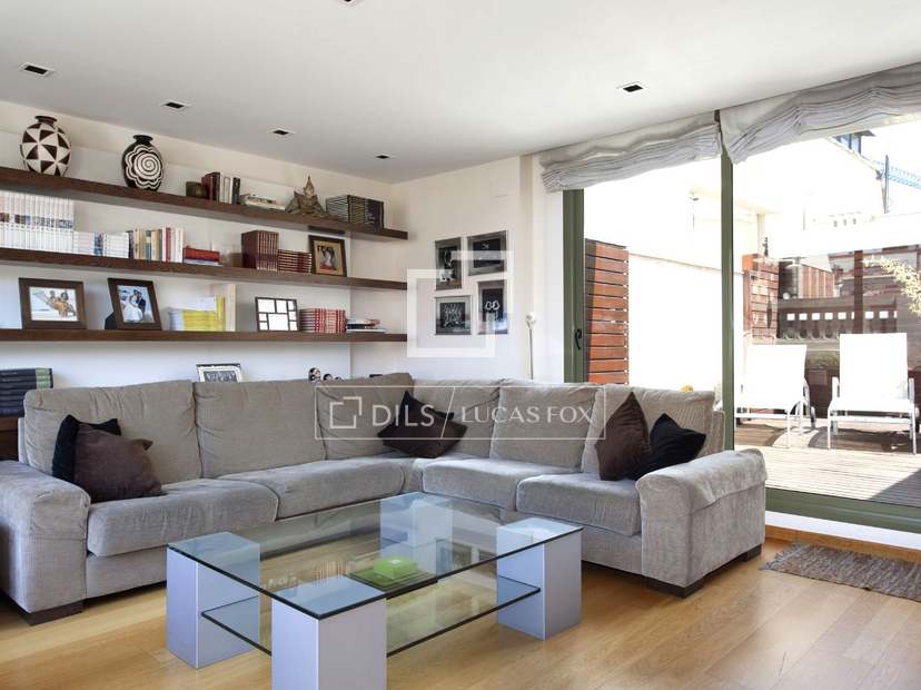 Penthouse apartment to buy in Eixample, Barcelona city
