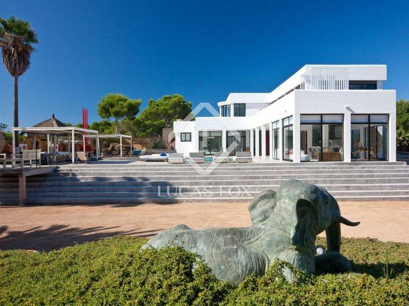 Precio de la propiedad y equipo 2014