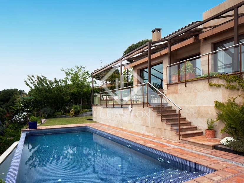 Casa de diseño en venta en cabrils, costa del maresme