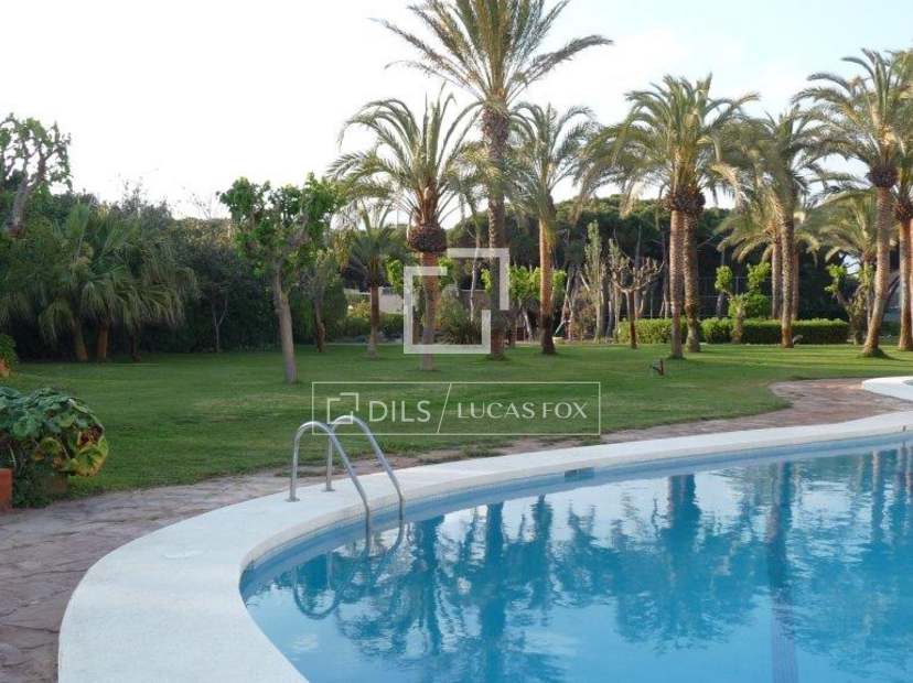 3 bed apartment with beach access for rent in Gavà Mar