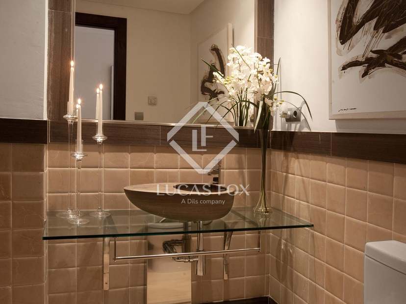 Villa de lujo de 5 dormitorios en venta en Nueva Andalucía, Marbella