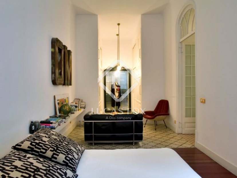 Large apartment for sale in Gracia, Barcelona