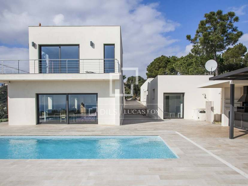 Costa Brava property to buy with exceptional sea views