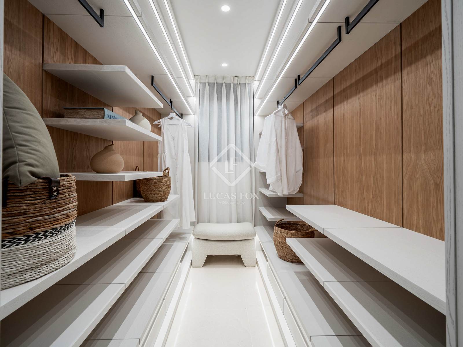 2 Bedrooms Apartment in Nueva Andalucia