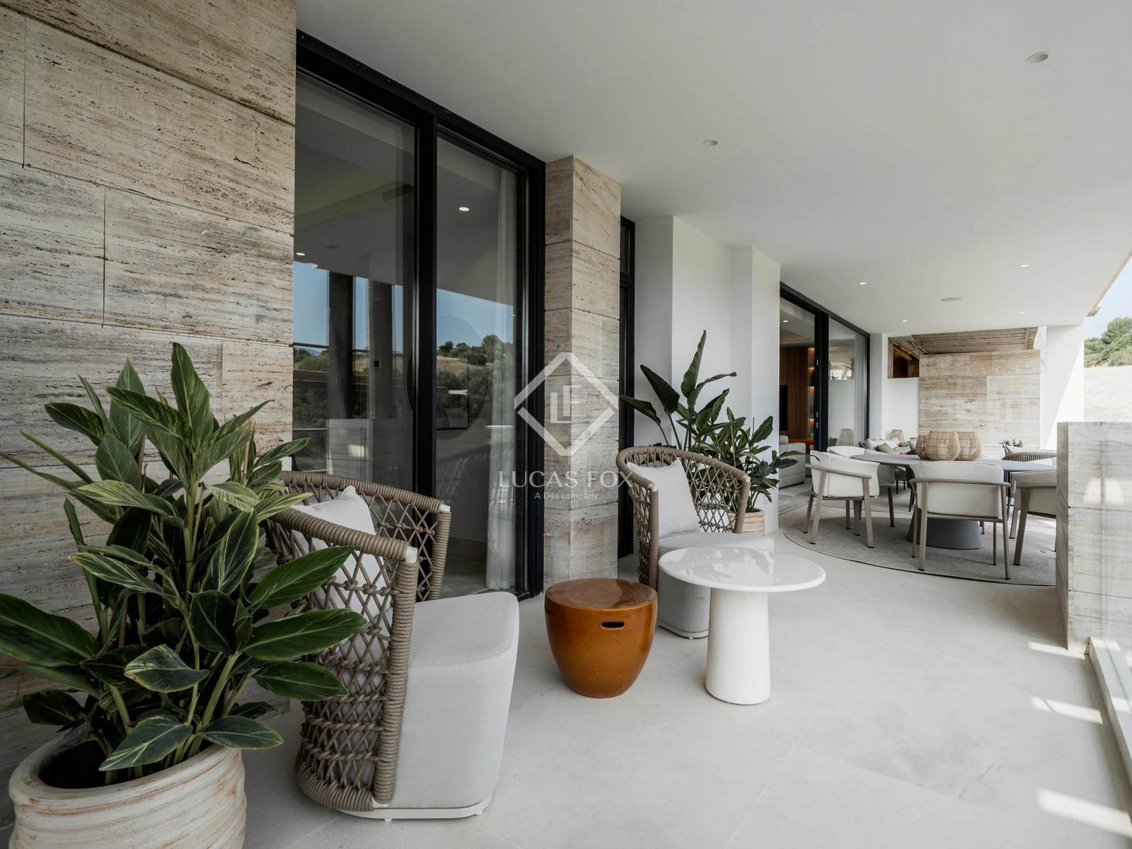 2 Bedrooms Apartment in Nueva Andalucia