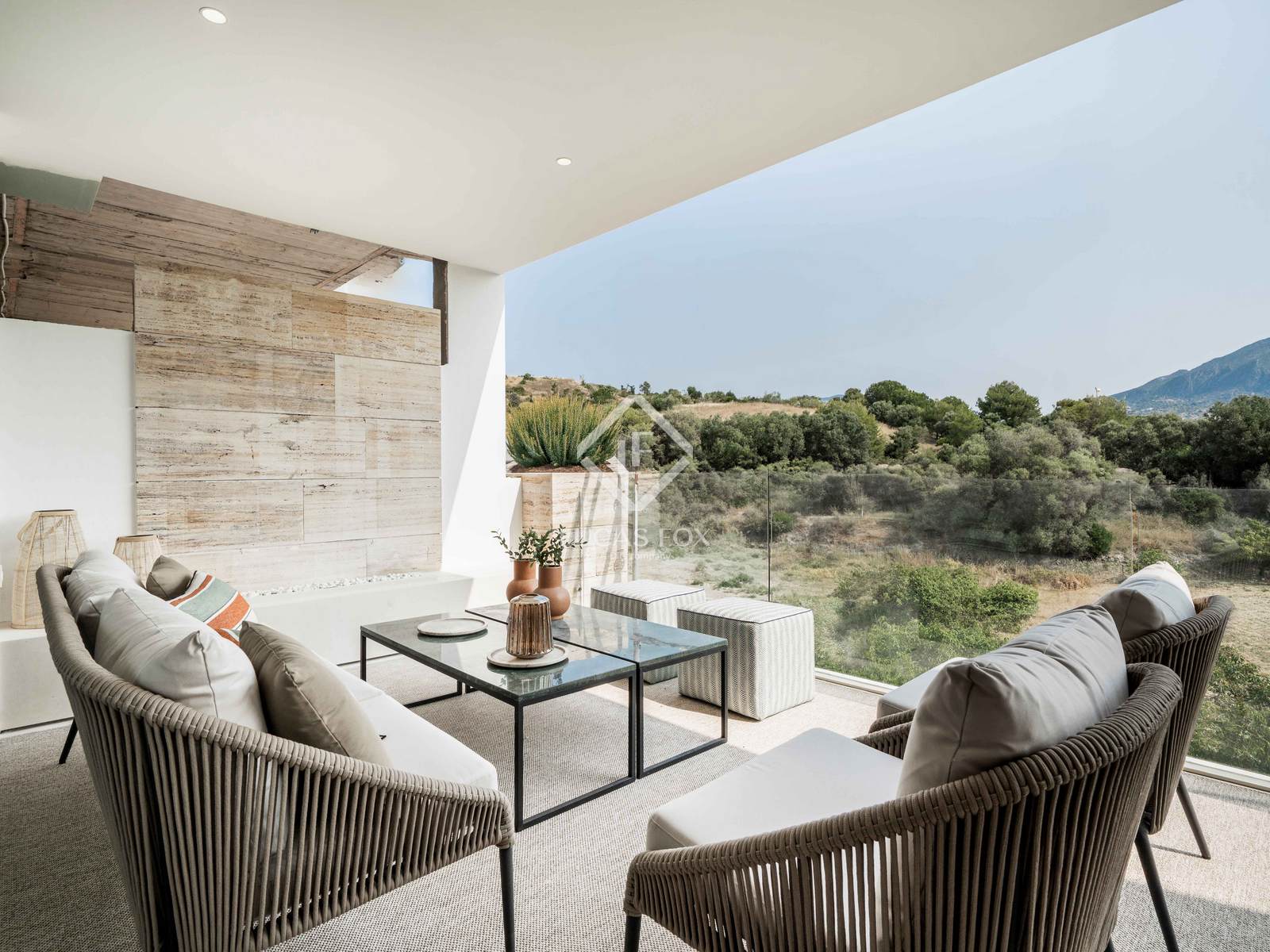 2 Bedrooms Apartment in Nueva Andalucia