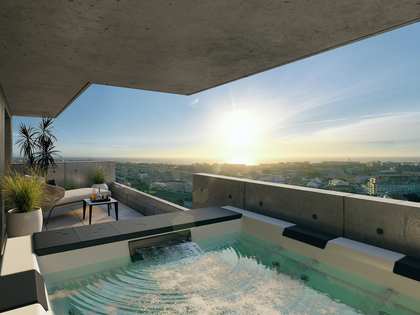 Attico di 340m² con 108m² terrazza in vendita a Porto