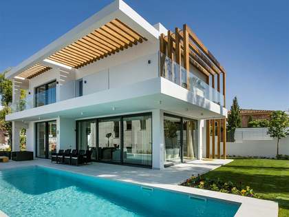 Casa / Villa di 182m&sup2; con 62m&sup2; terrazza in vendita a Atalaya