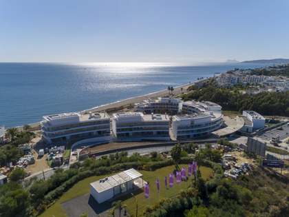 Luxury apartments and penthouses on Estepona beachfront