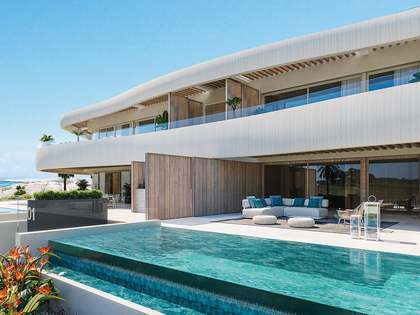 Maison / villa de 200m² a vendre à Elviria avec 215m² terrasse