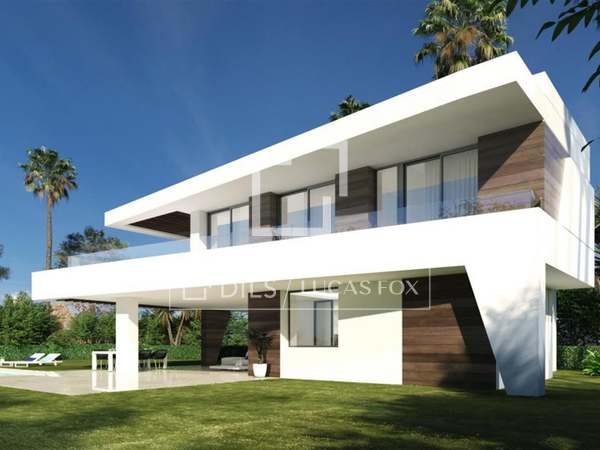 203m² Hus/Villa med 101m² terrass till salu i New Golden Mile / Los Flamingos