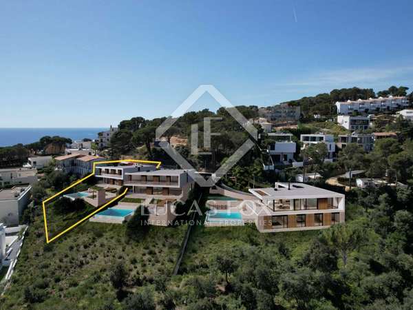 Villa van 338m² te koop met 34m² terras in Calonge