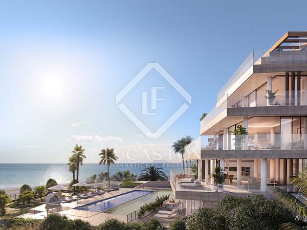 136m² apartment with 45m² terrace for sale in Estepona town