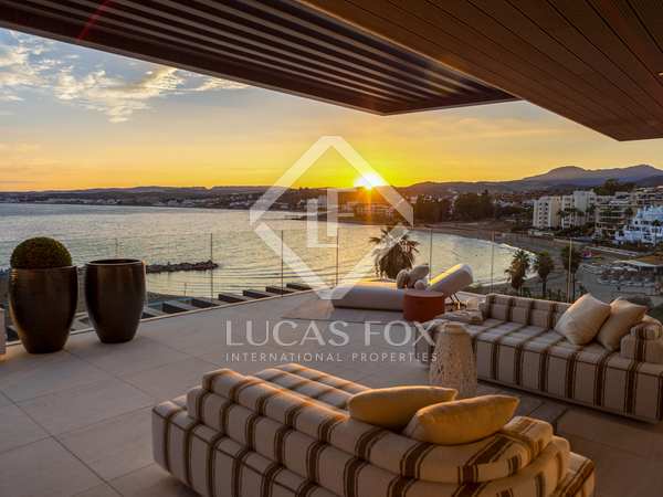 460m² apartment with 189m² terrace for sale in Estepona