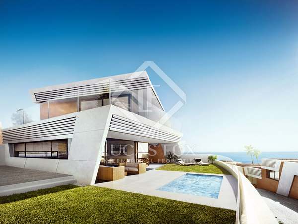 143m² house / villa with 80m² garden for sale in Mijas