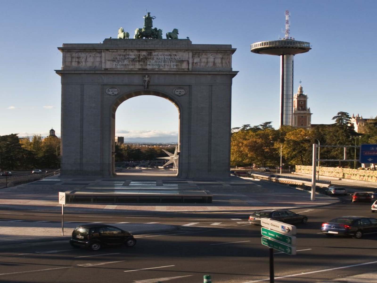 Moncloa / Argüelles