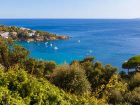 Bay of Roses