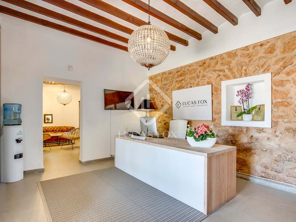 Agencia inmobiliaria en Ibiza - Lucas Fox