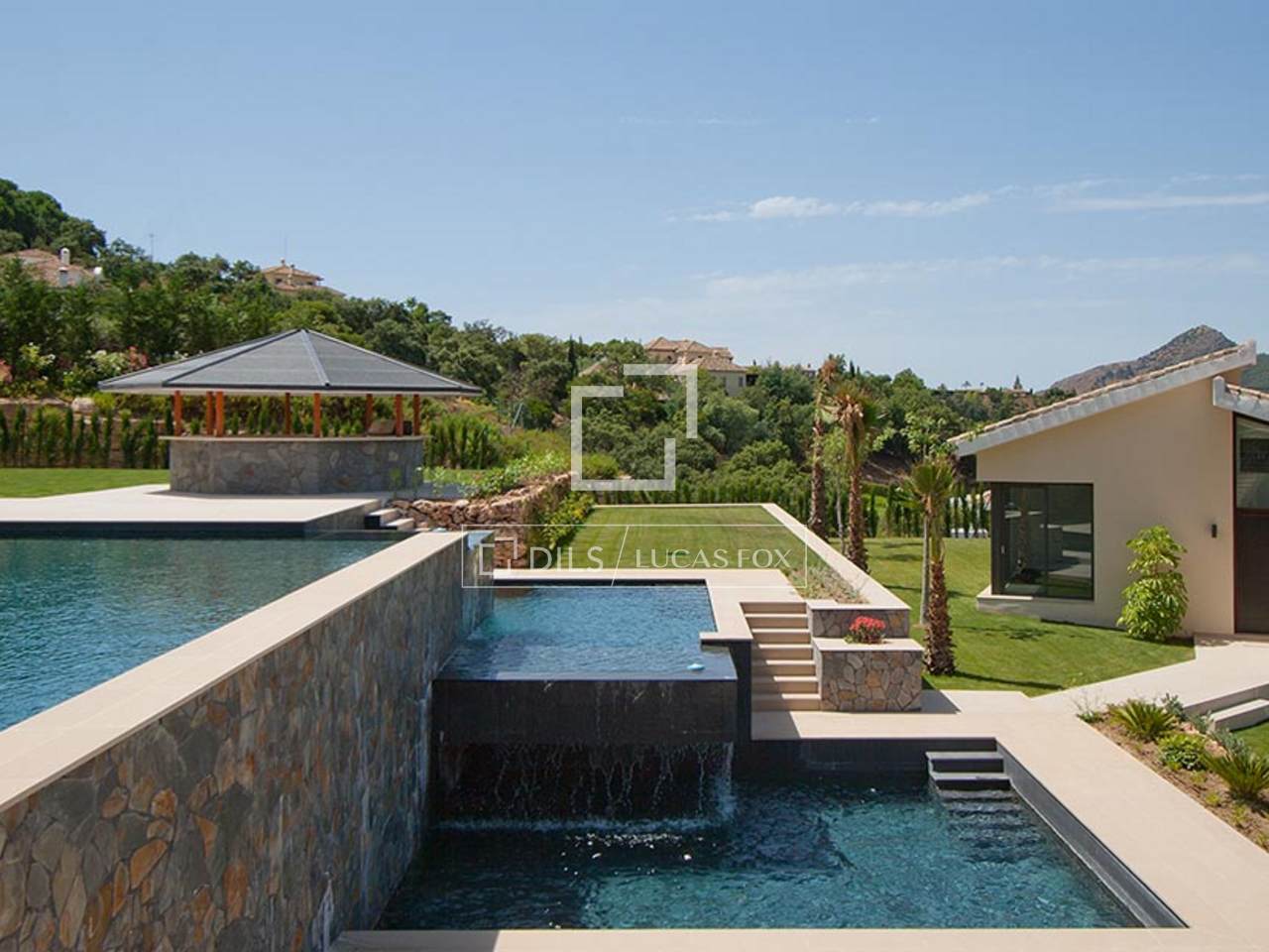 Stunning 6bedroom villa for sale in La Zagaleta, Marbella