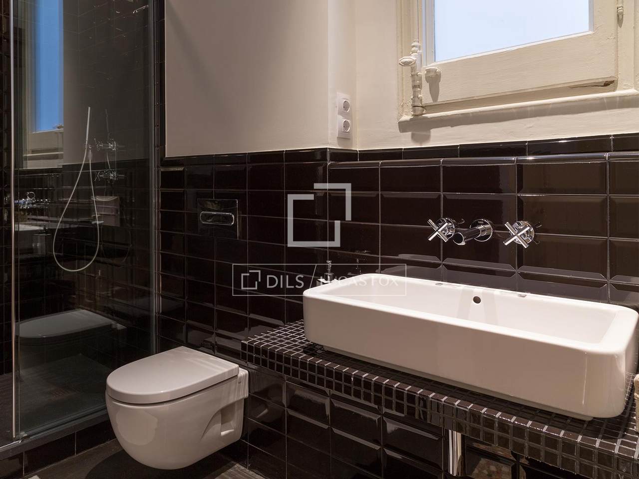 Stunning apartment for sale in Barcelona Old Town