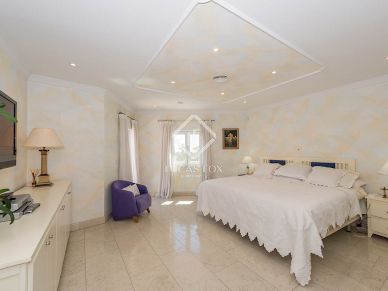 429m2 villa with 6 bedrooms for sale in El Rosario, Marbella