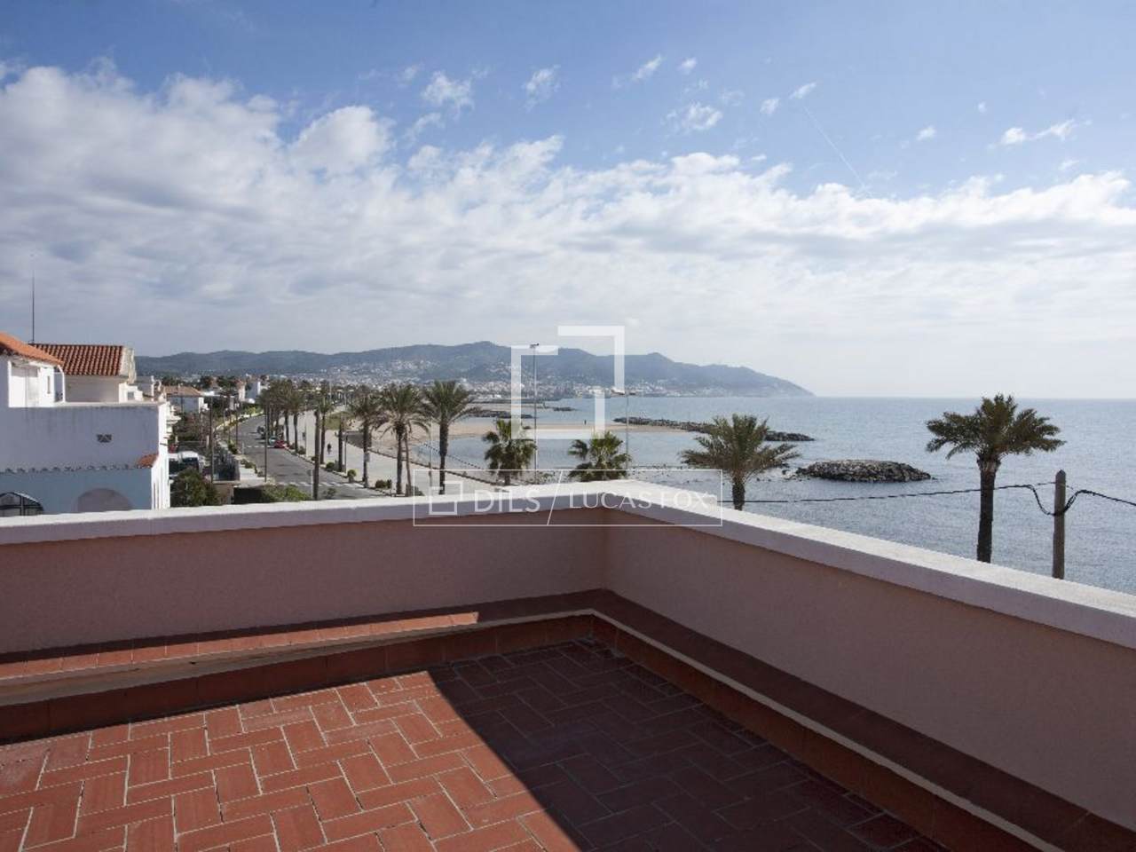 First line luxury villa for sale in Sitges, near Barcelona