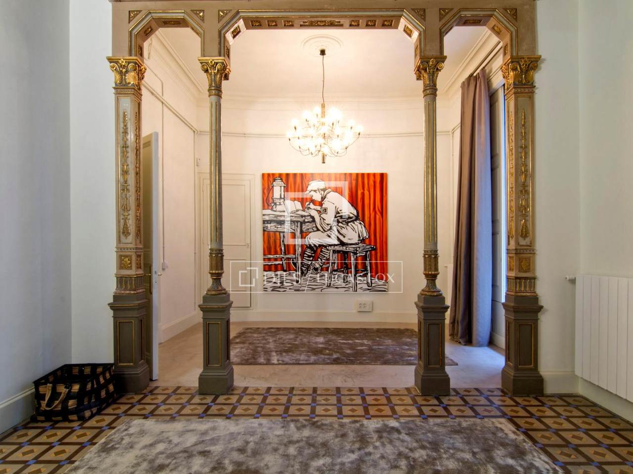 Stunning apartment for sale in Barcelona Old Town