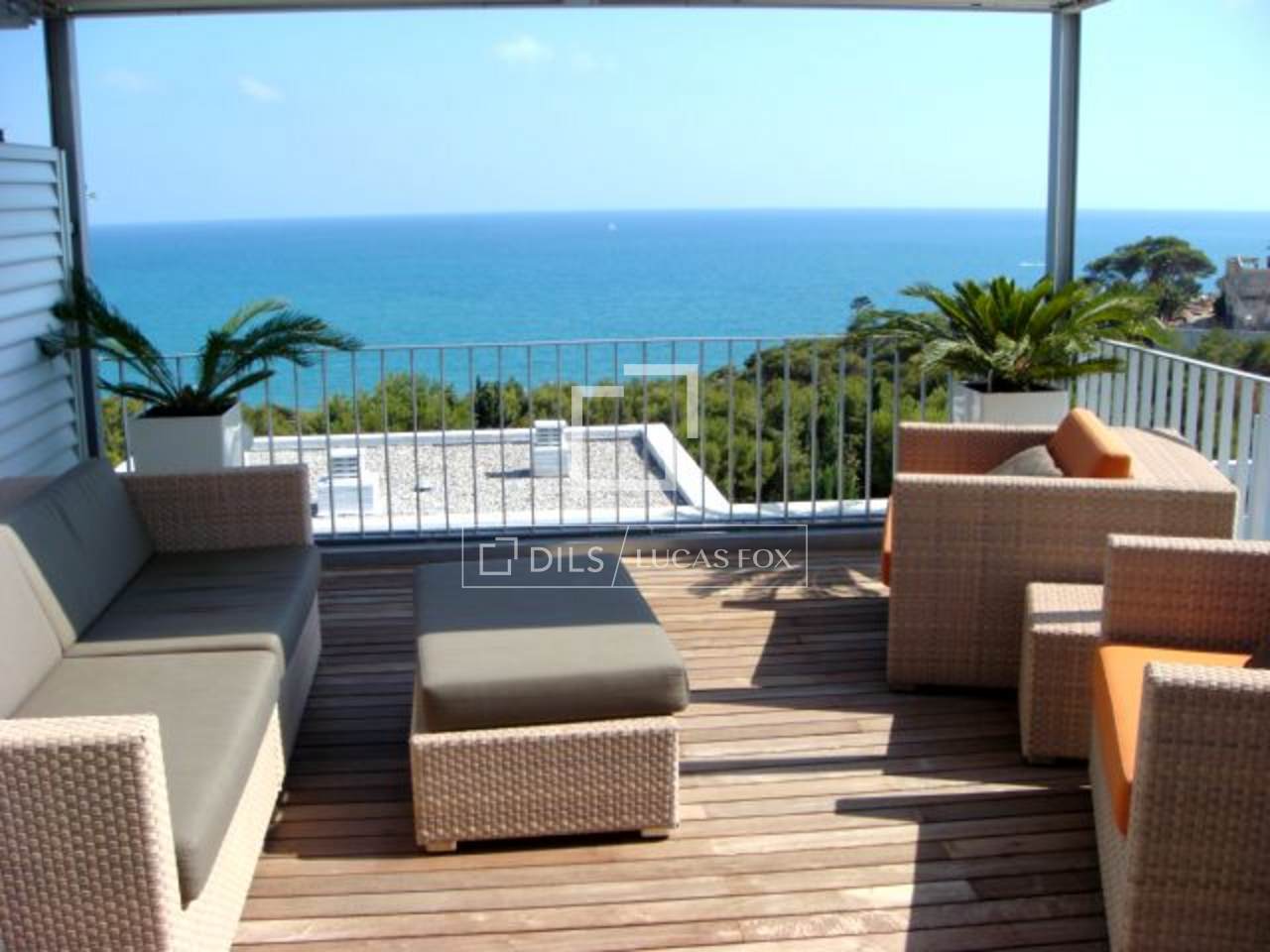 Modern apartment to buy with sea views near Sitges, Barcelona