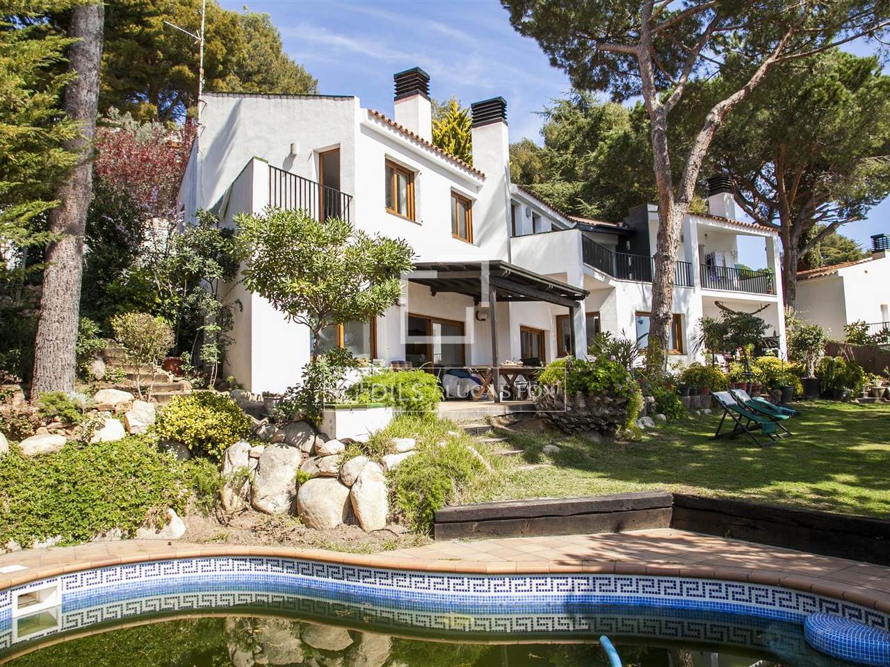 Se vende casa cerca de la playa entre Blanes y Lloret de Mar