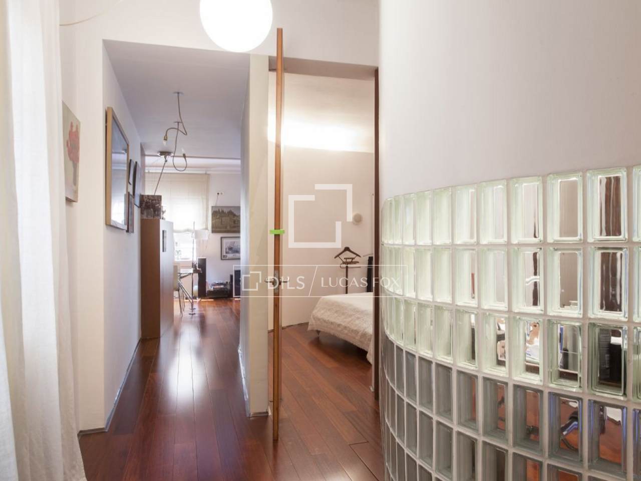 2bedroom designer apartment for sale in Barcelona Old Town