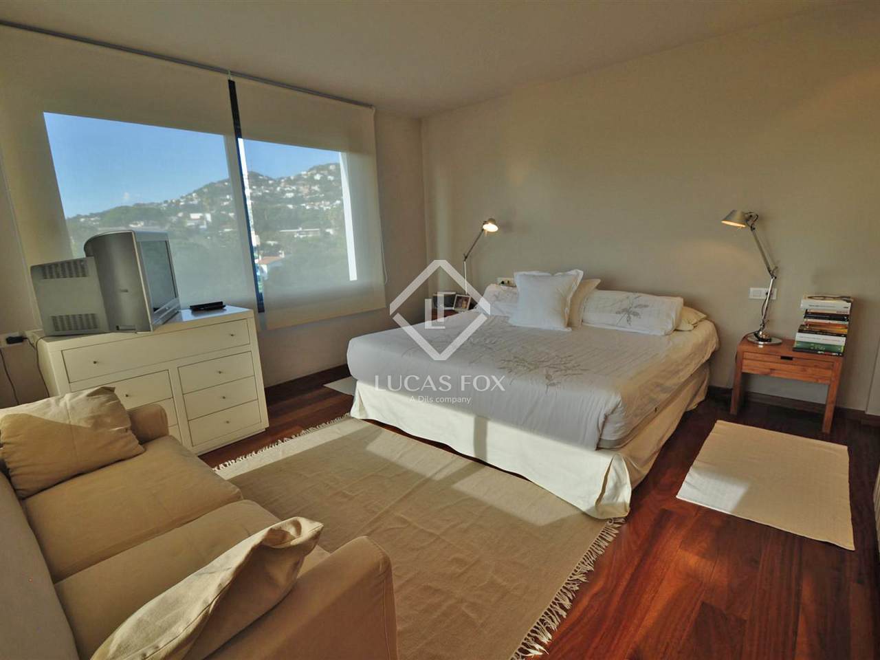 Luxury Costa Brava villa to sell in Lloret de Mar