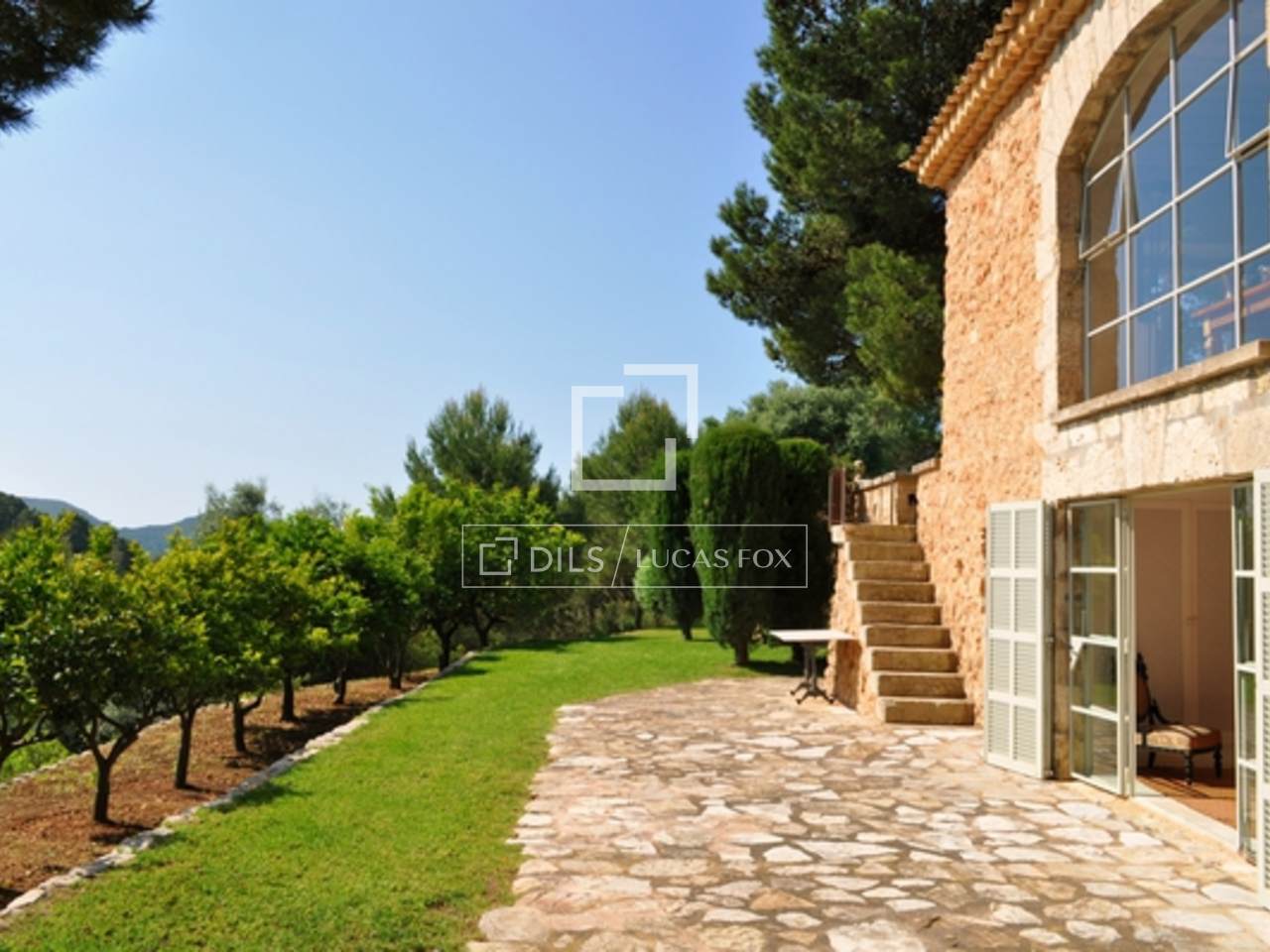 Beautiful country house for sale in east of Mallorca.