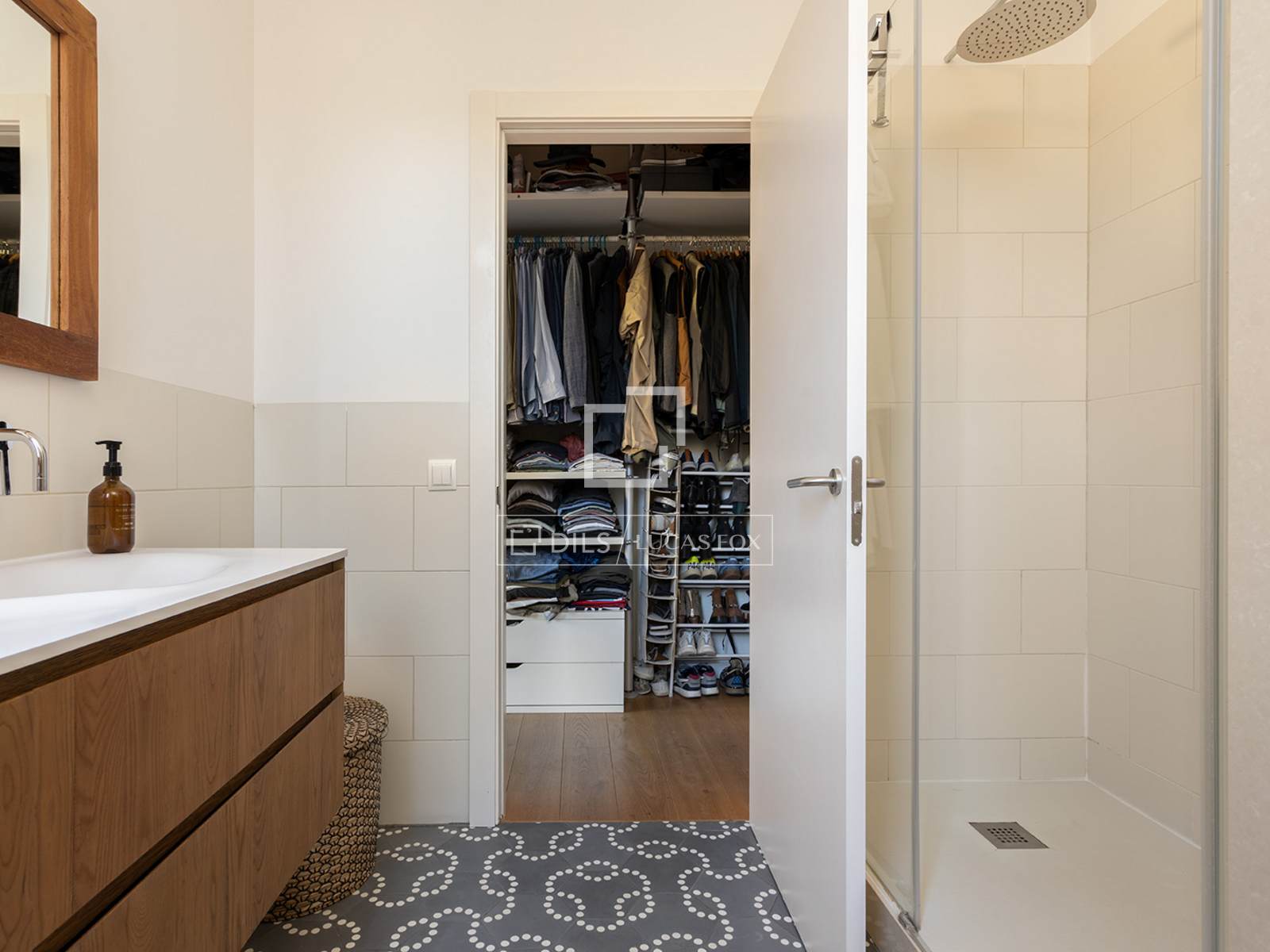 4 Bedrooms House / Villa in Circumval·lació