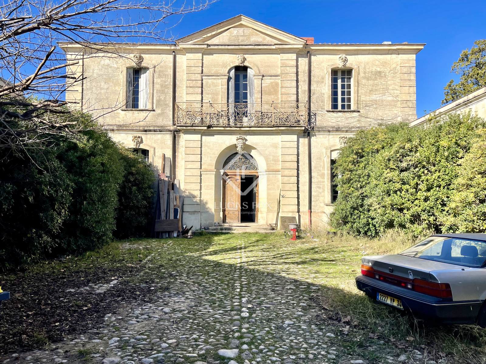 House / Villa for sale