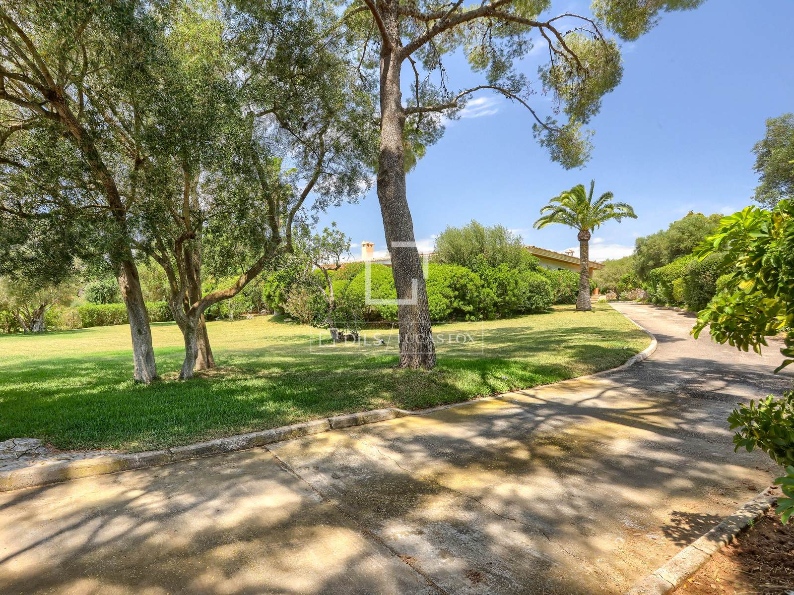 House / Villa for sale