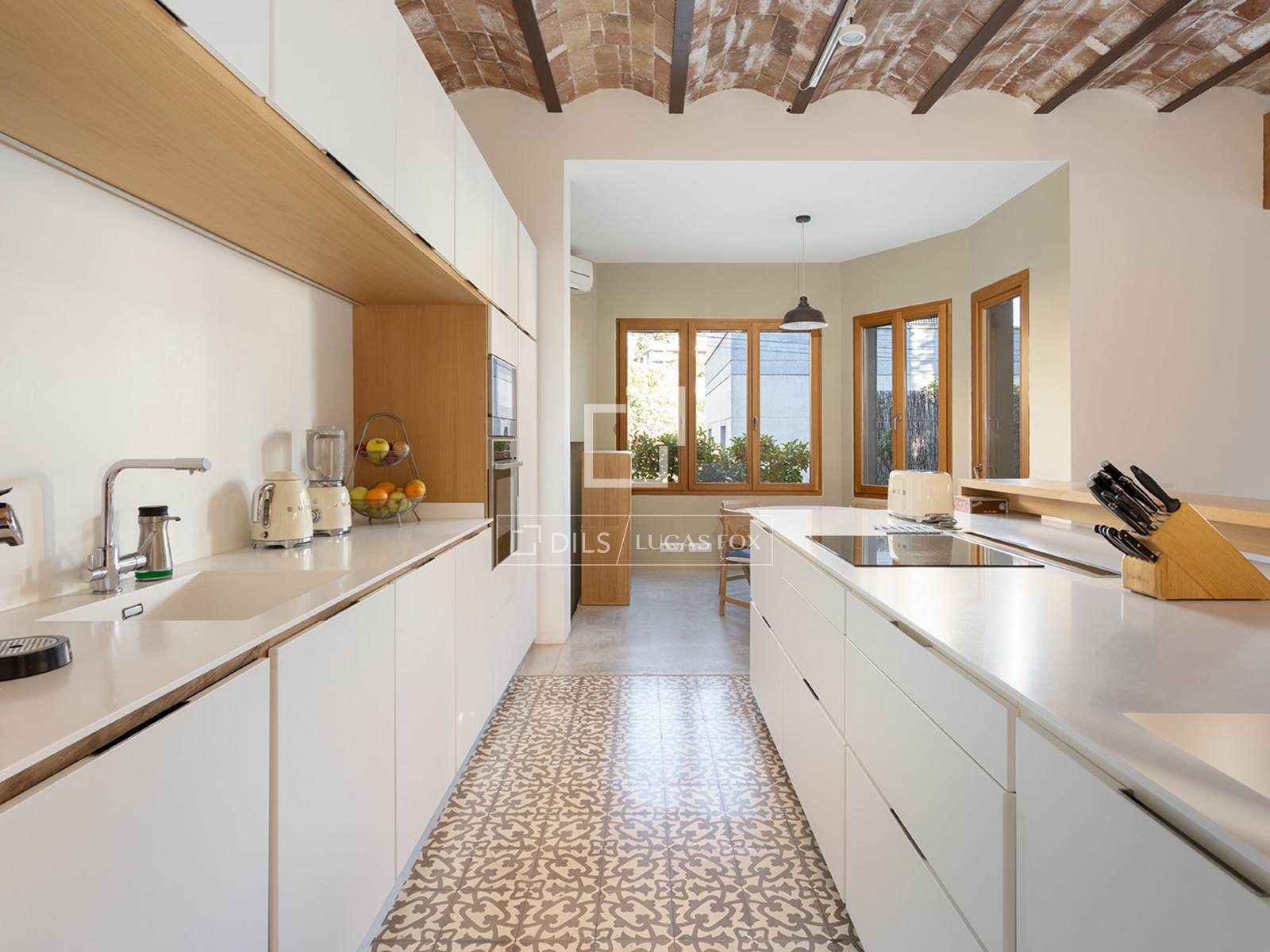 4 Bedrooms House / Villa in Circumval·lació