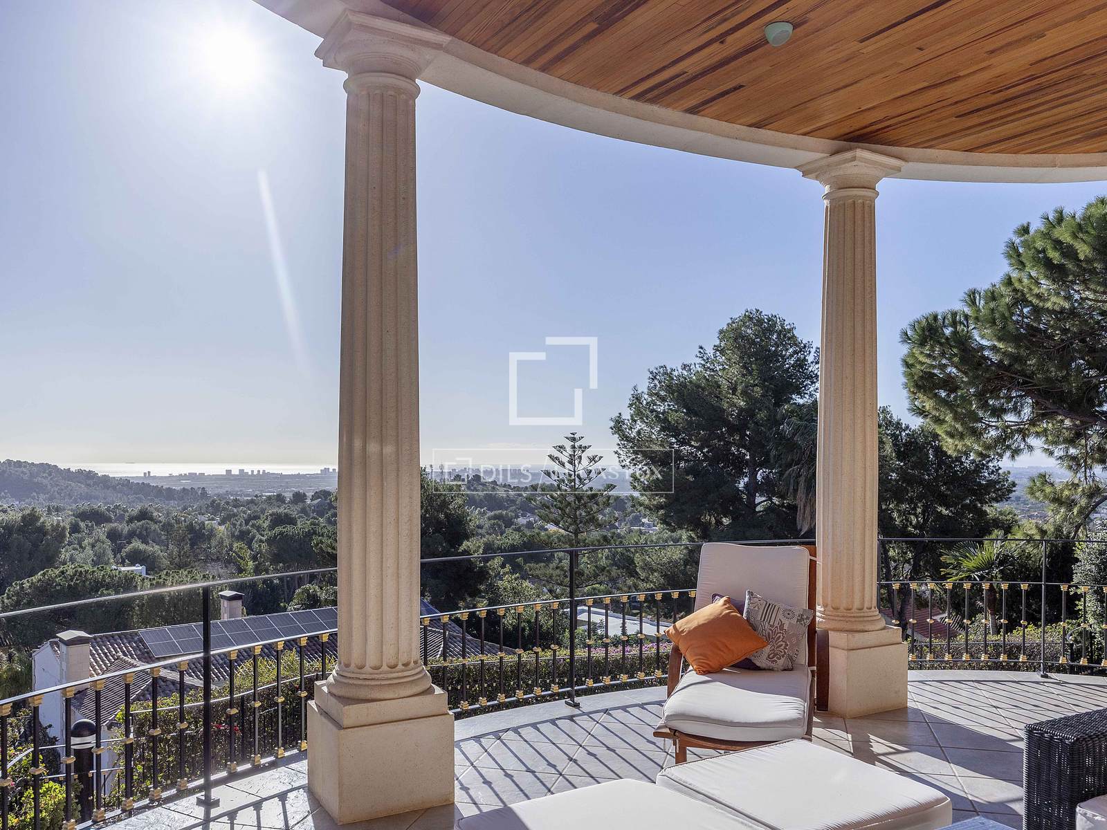 House / Villa for sale