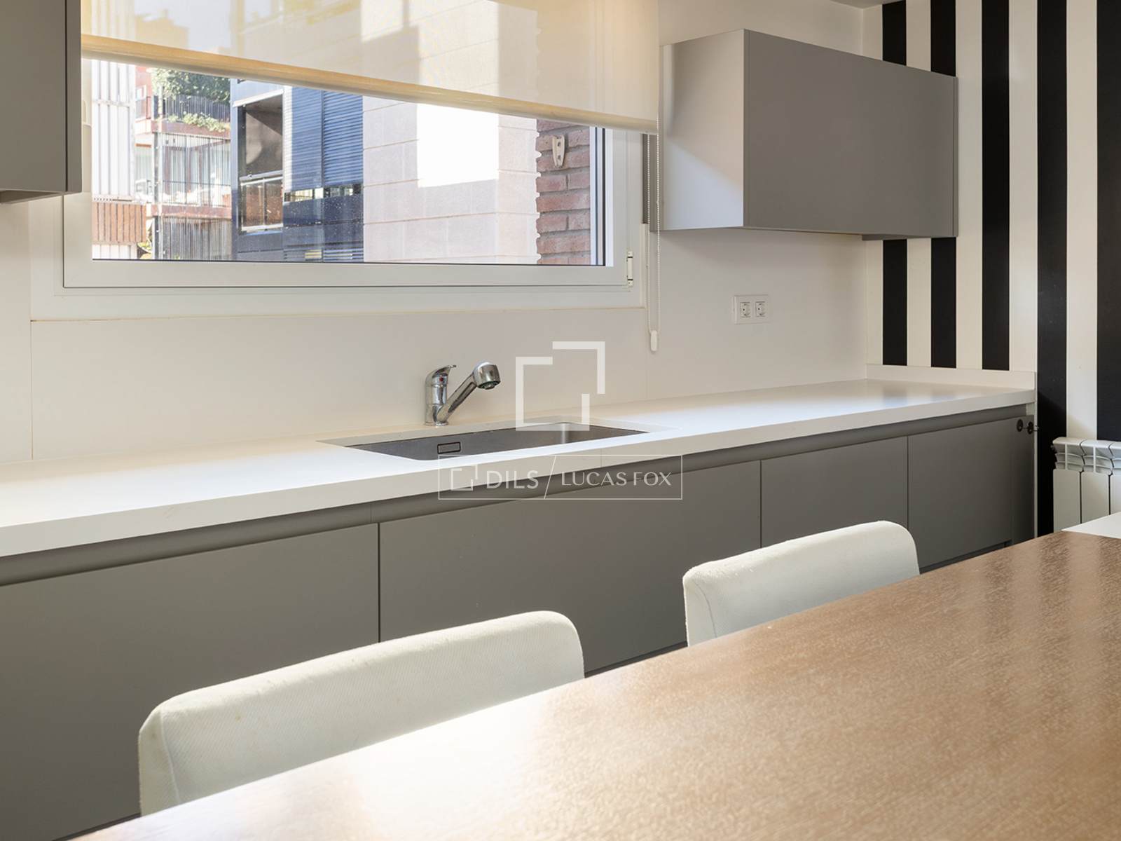 4 Bedrooms Apartment in Raset