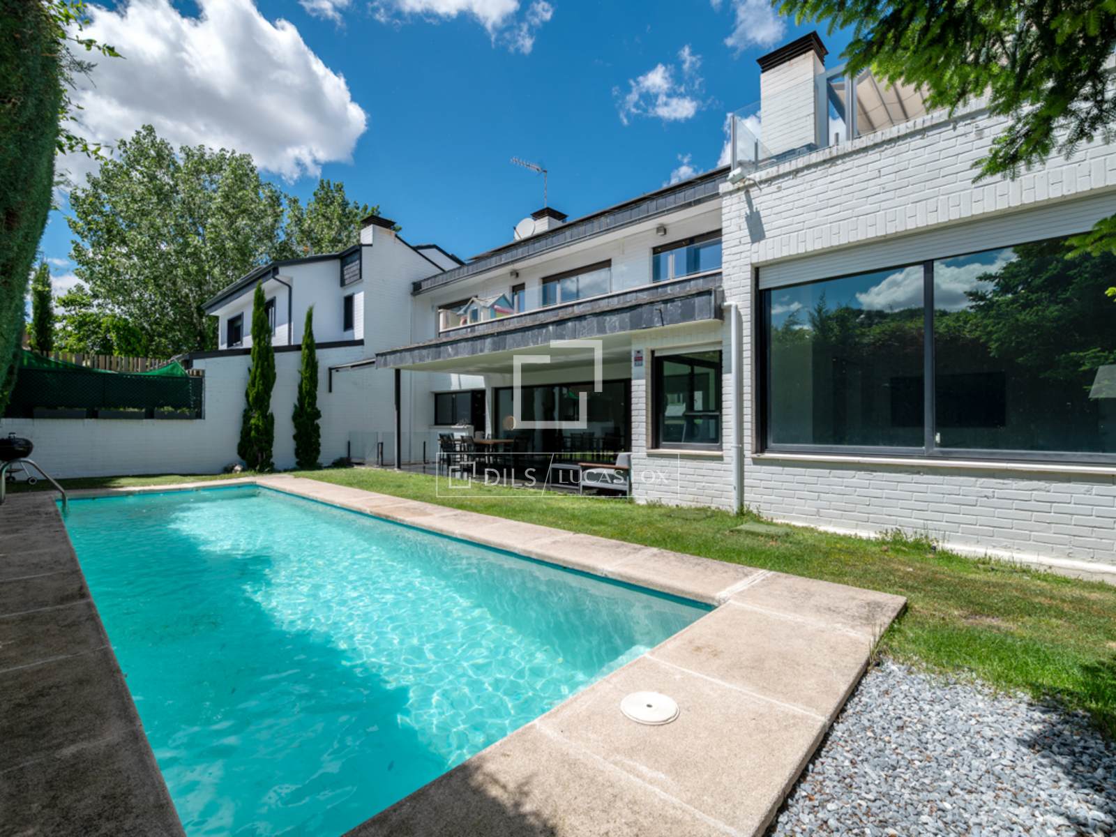 Hus/Villa till salu