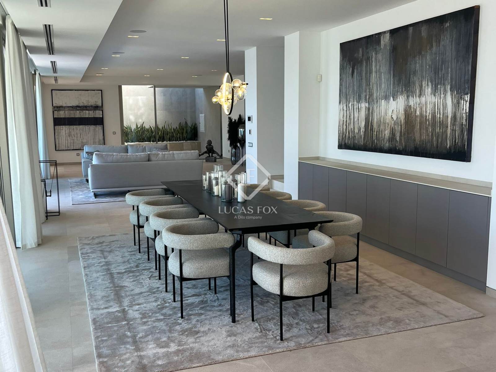 5 Bedrooms House / Villa in Carrer dels Germans Pinzon