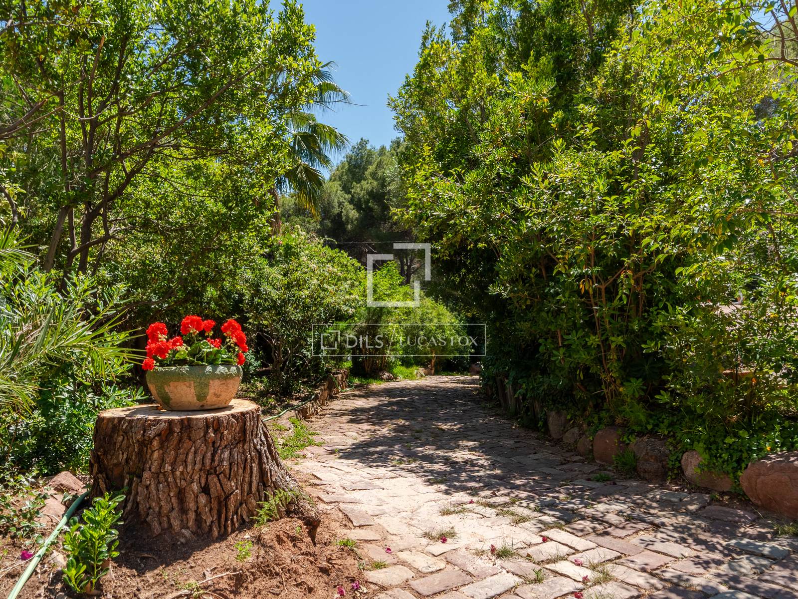 House / Villa for sale