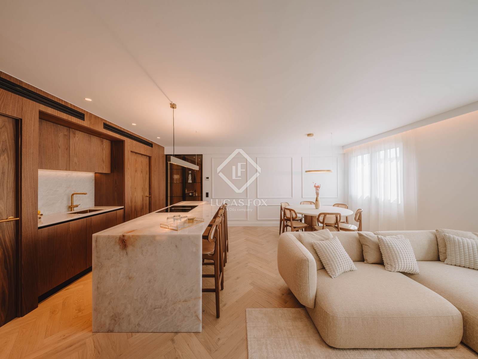 3 Bedrooms Apartment in Via Alemania