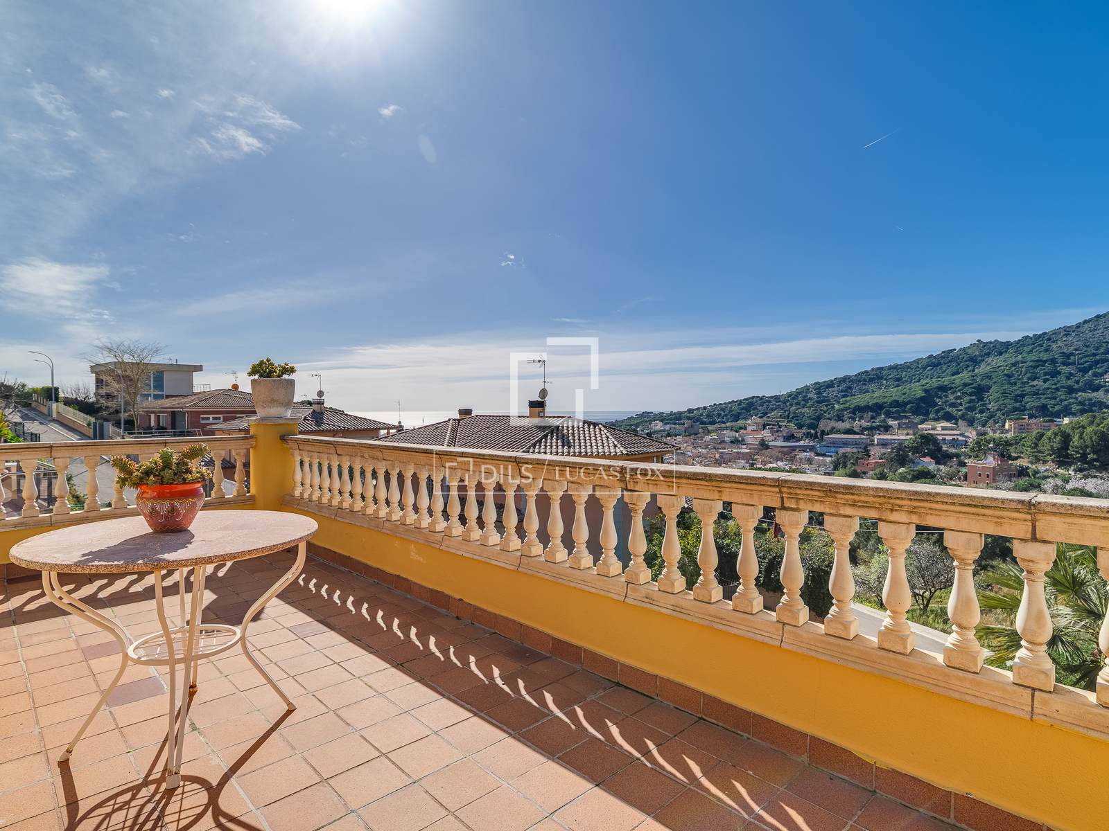 House / Villa for sale