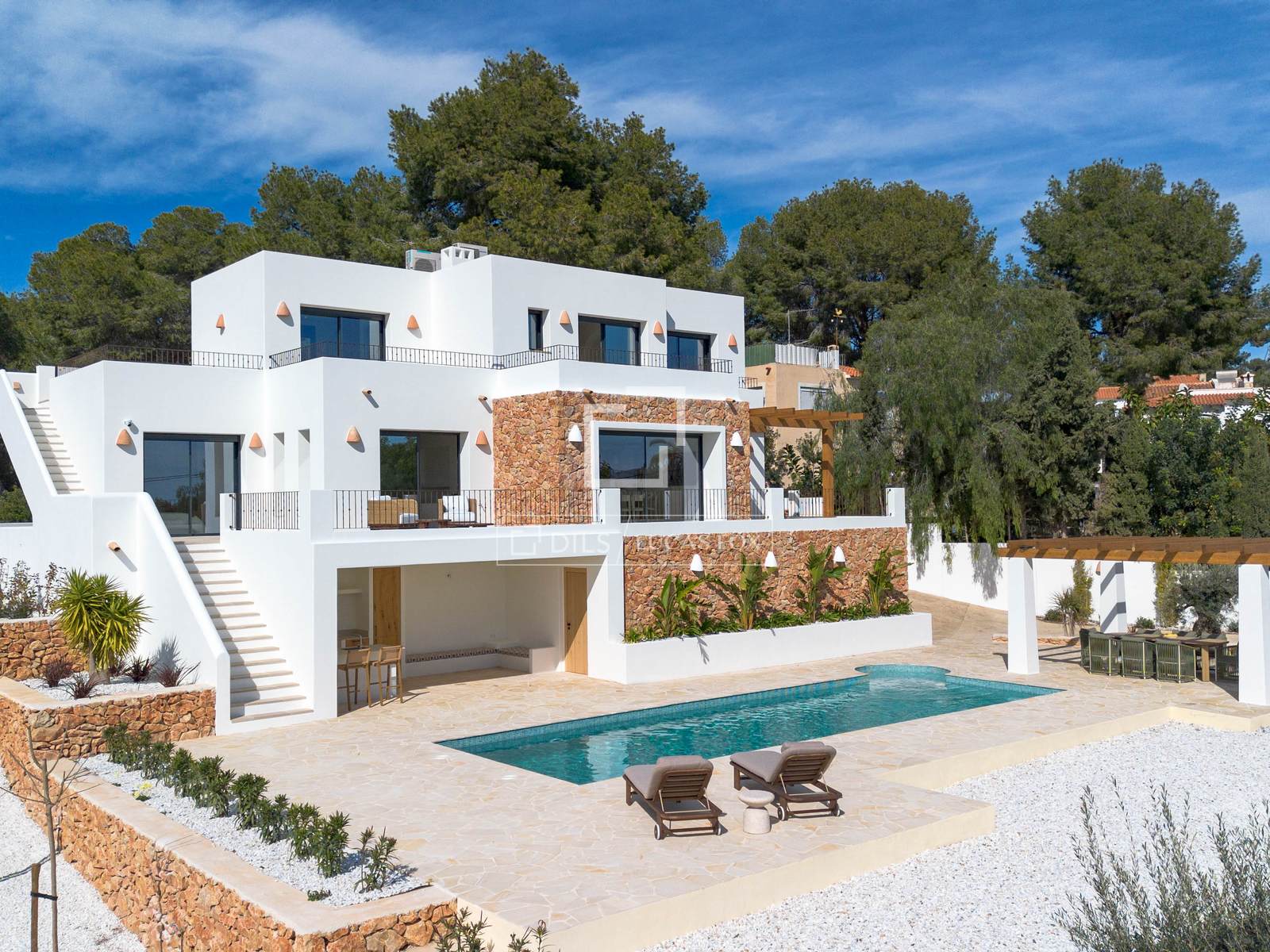 House / Villa for sale