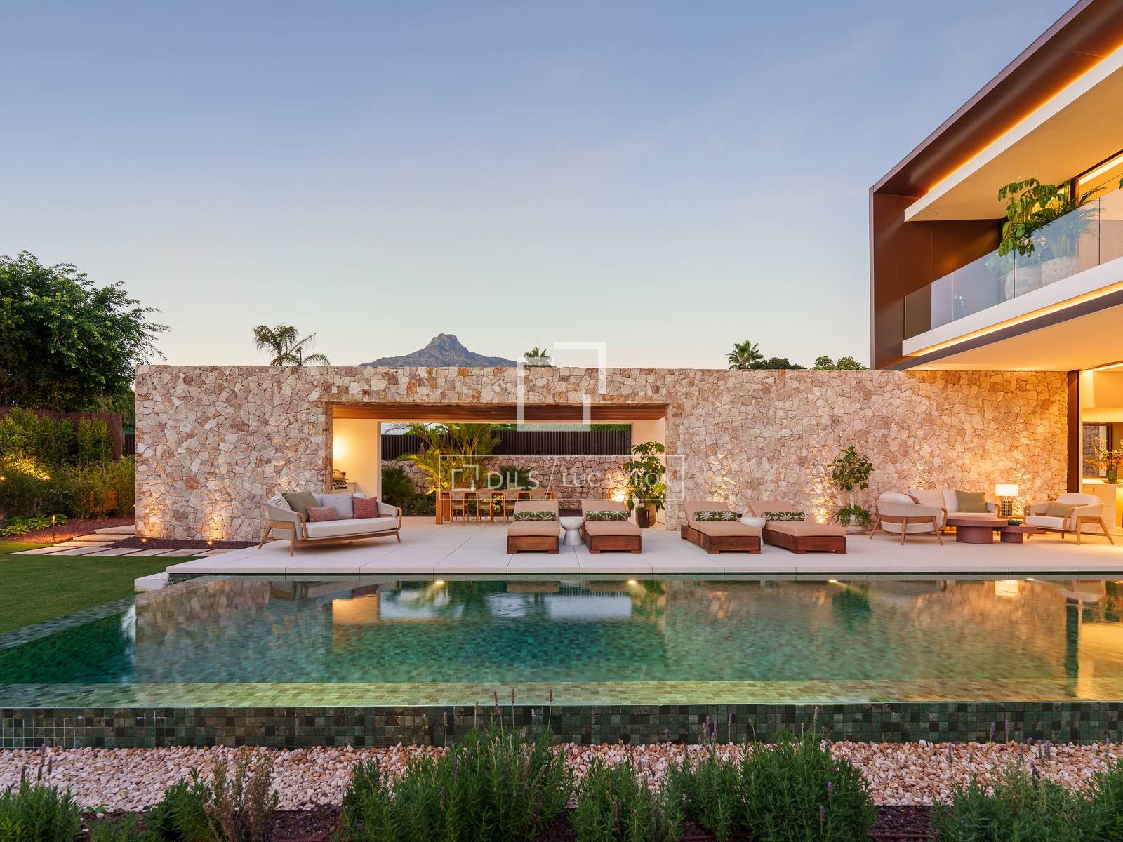 House / Villa for sale