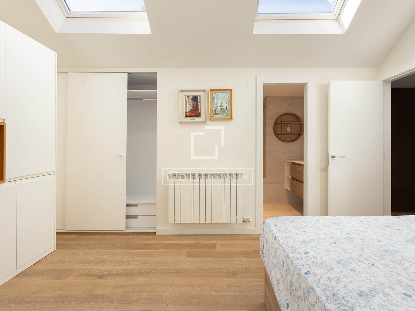 4 Bedrooms Apartment in Raset