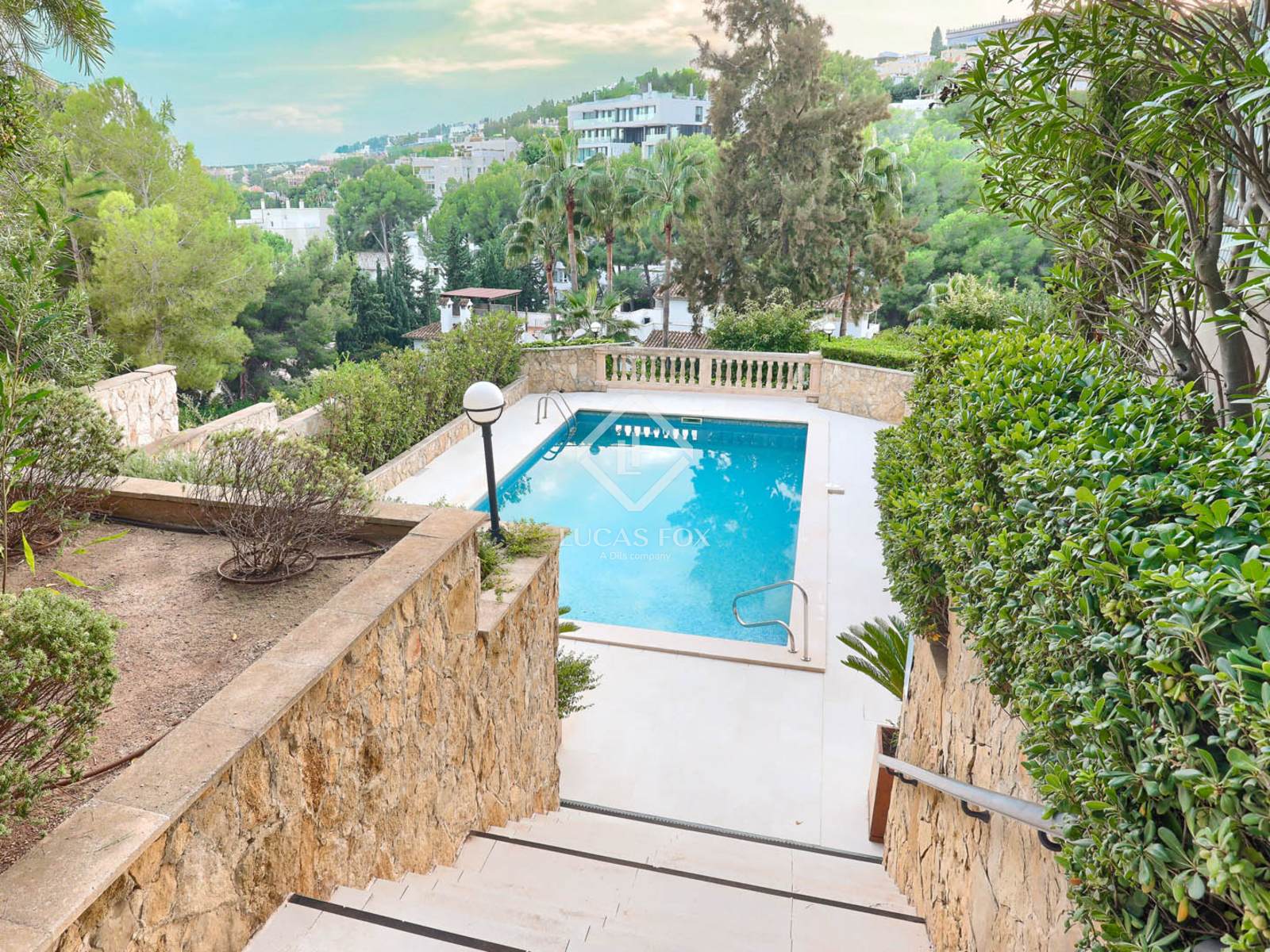 3 Bedrooms Apartment in carrer des barranc