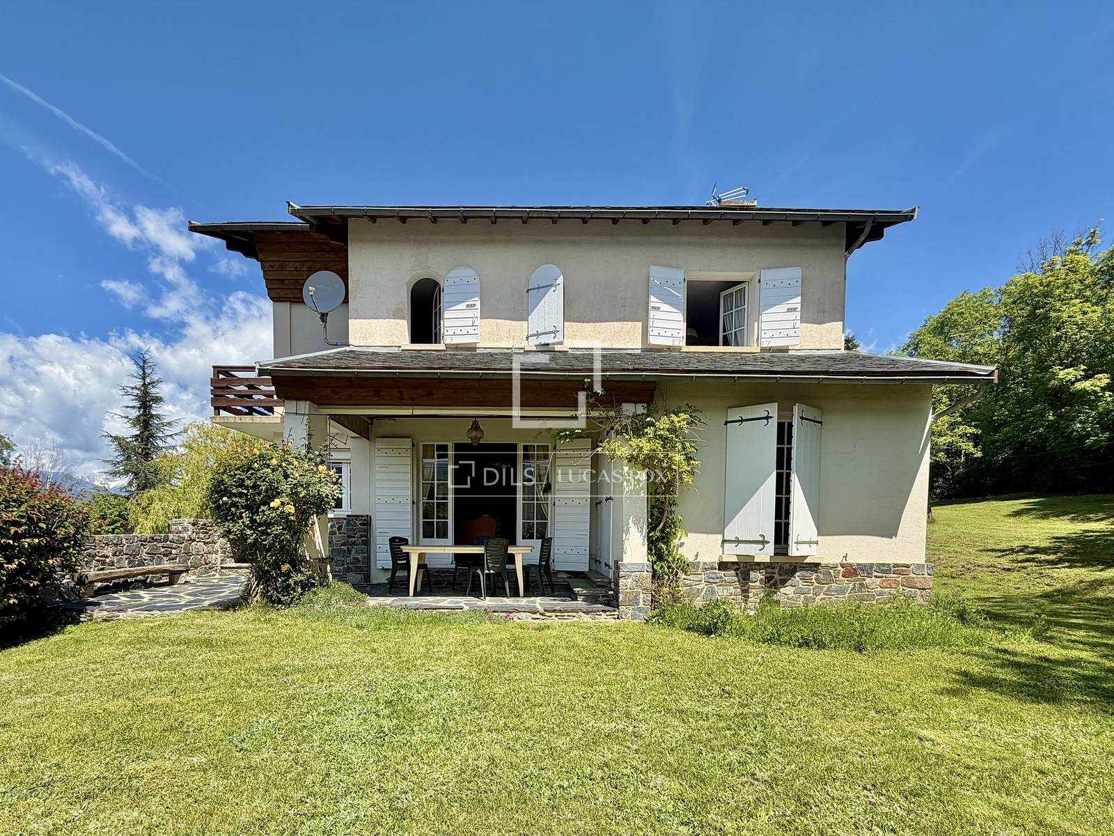 House / Villa for sale